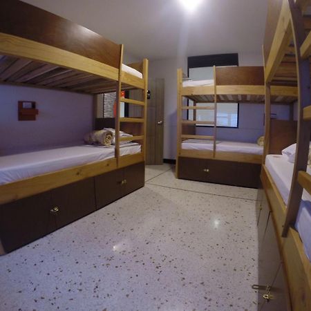 Wanderlust Hostel Armenia  Luaran gambar