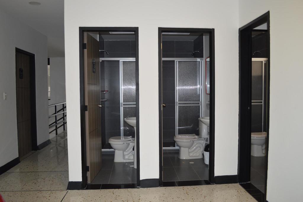 Wanderlust Hostel Armenia  Luaran gambar