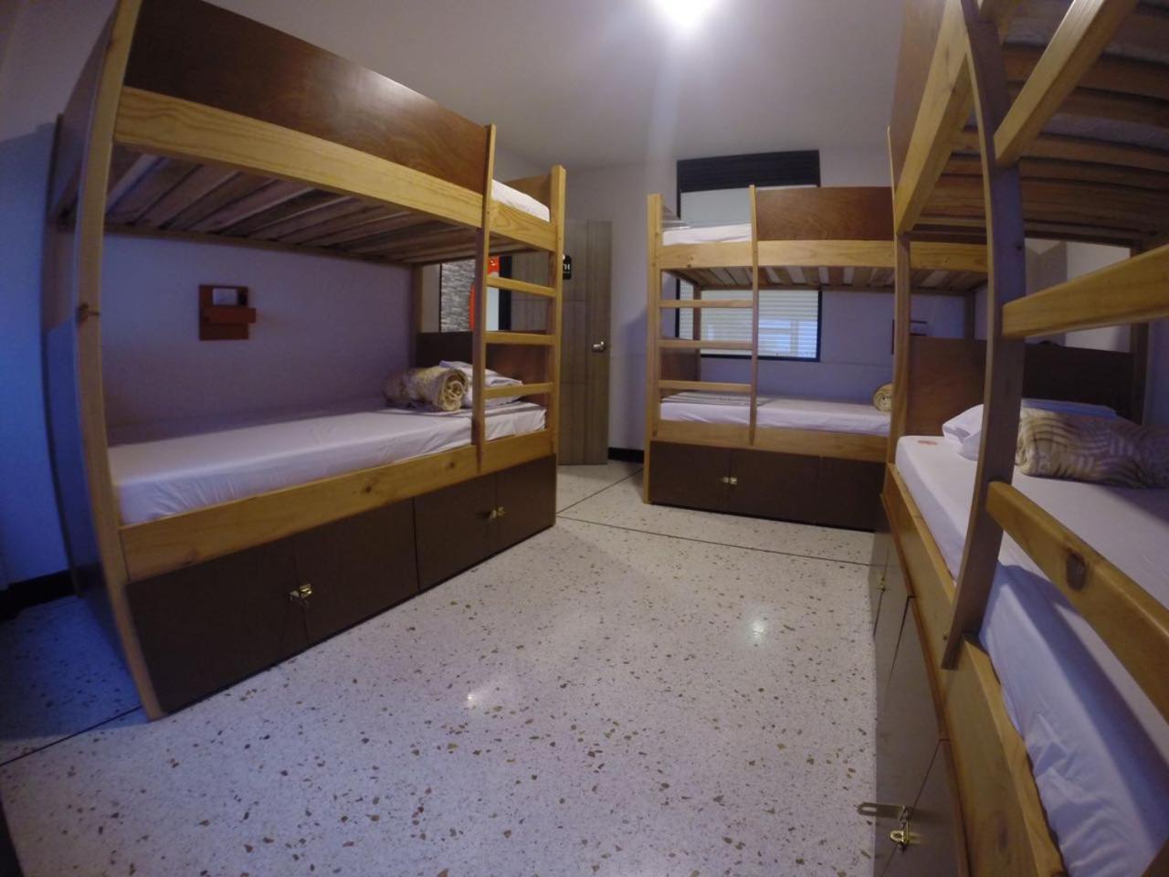 Wanderlust Hostel Armenia  Luaran gambar