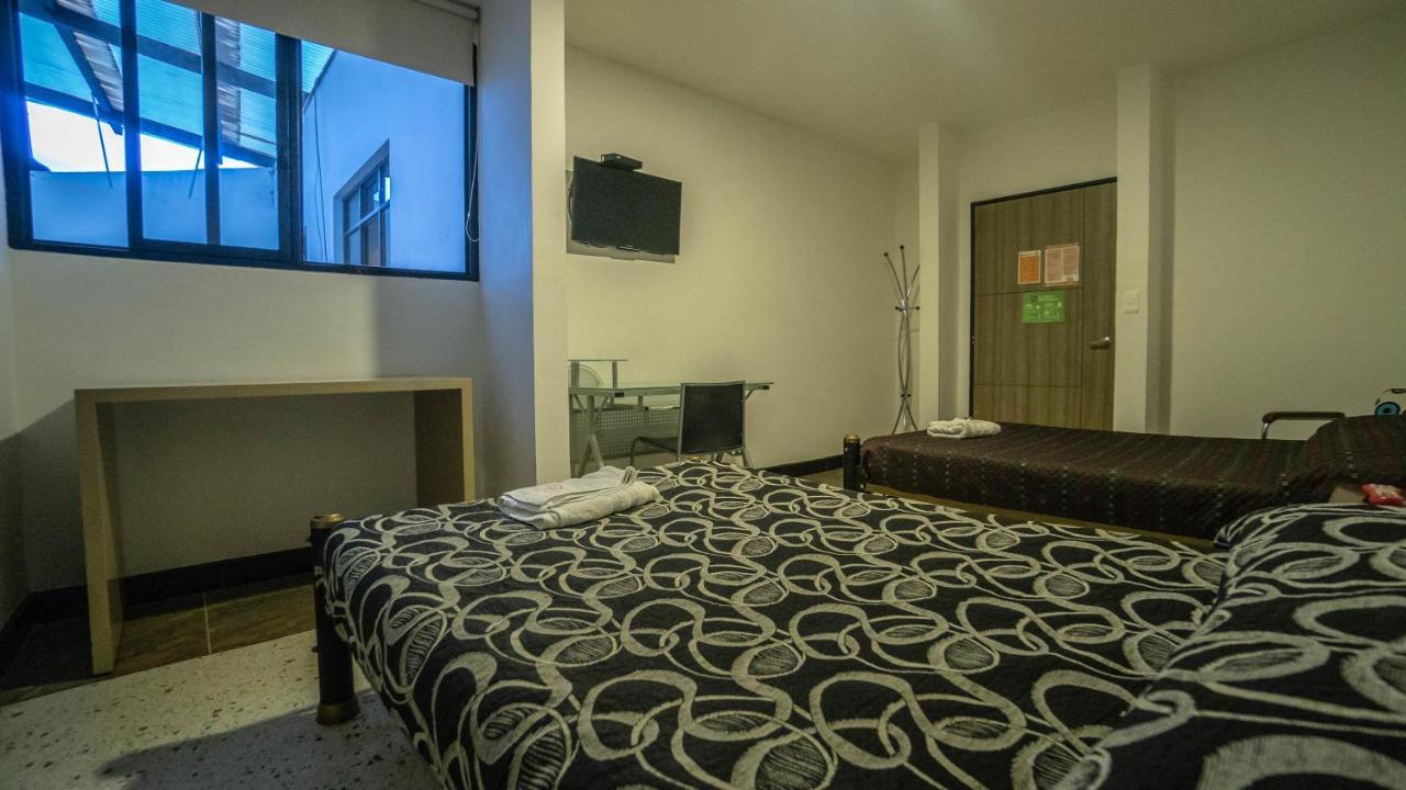 Wanderlust Hostel Armenia  Luaran gambar
